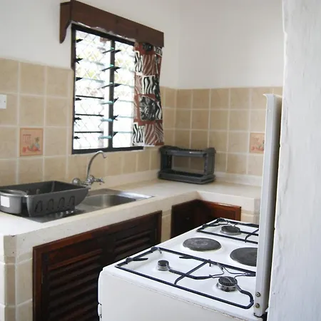Luciano & Grace Apartments Watamu Exterior photo