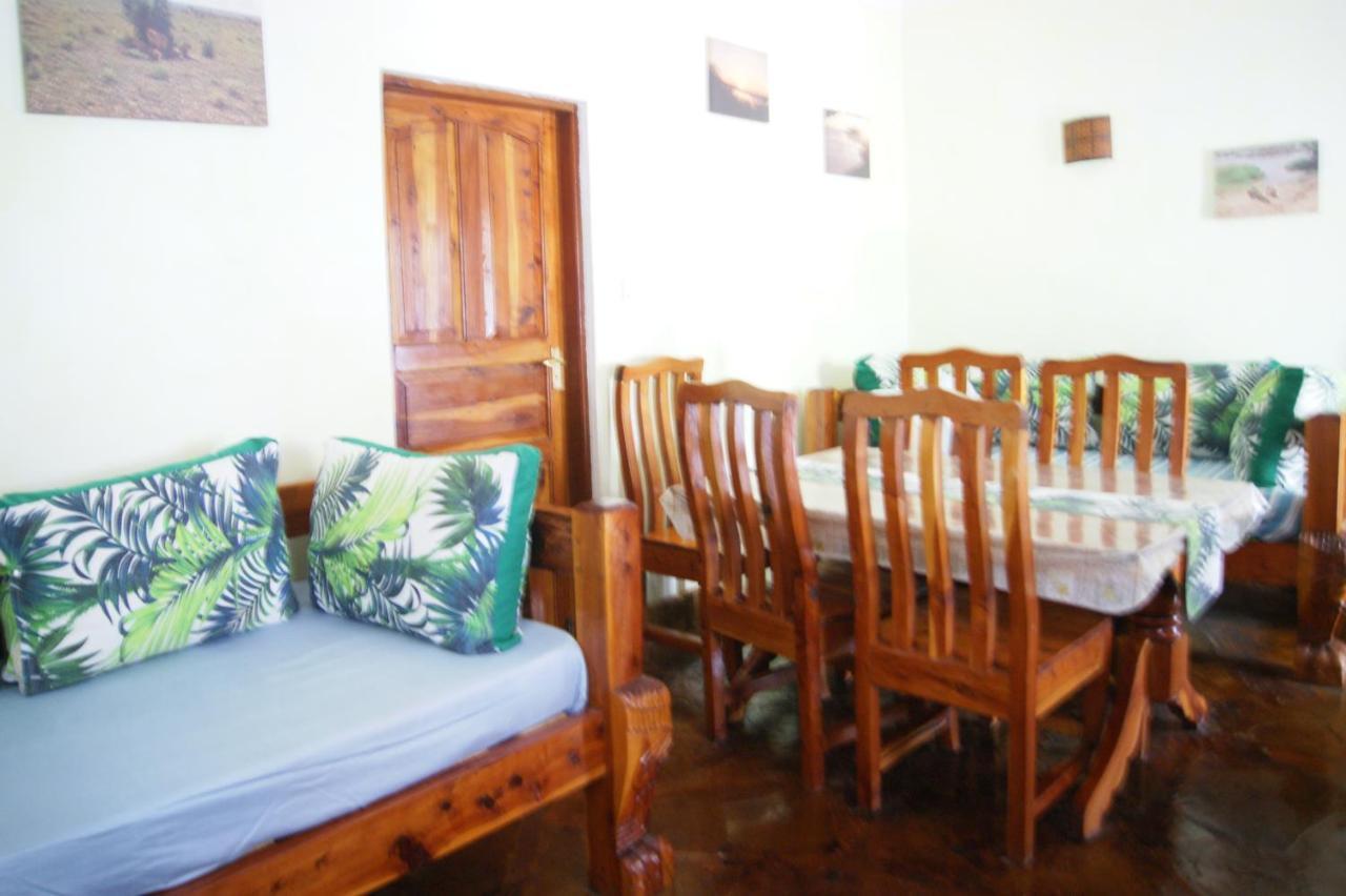 Luciano & Grace * Watamu