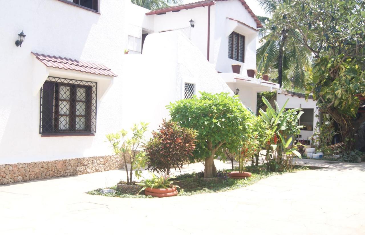 Luciano & Grace * Watamu