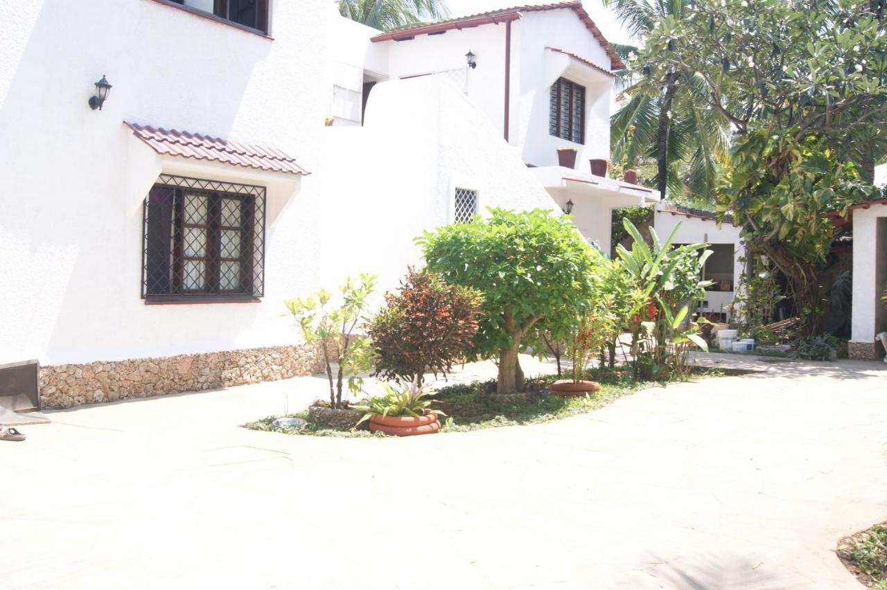 Luciano & Grace * Watamu