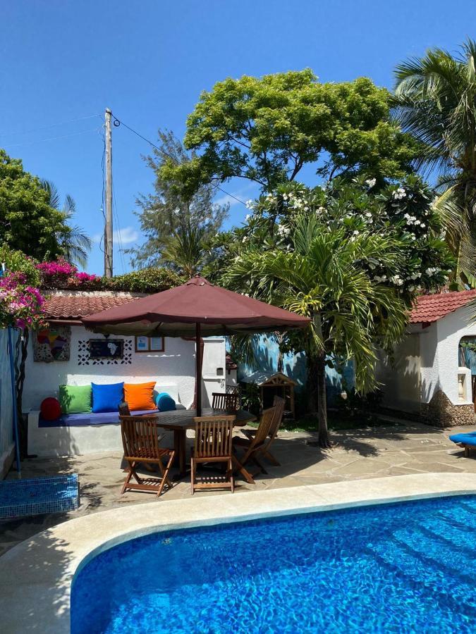 Luciano & Grace * Watamu